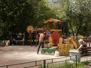 По программе «Моя улица» благоустроят более 500 дворов Москвы