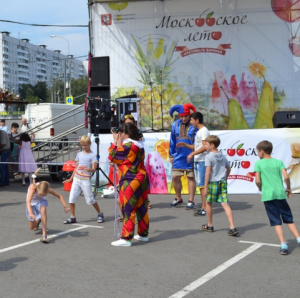 Фестиваль "Московское лето" прошел в районе Донской 