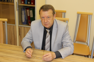 Депутат муниципального округа Донской Владимир Милькин