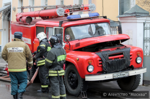 Новым электронным оборудованием для более эффективной работы диспетчеров в Москве оснастят пожарные расчеты