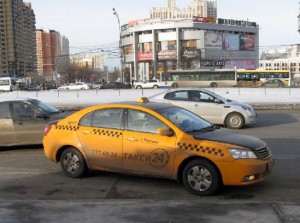 Более 50 тысяч таксистов будут работать в столице в новогоднюю ночь