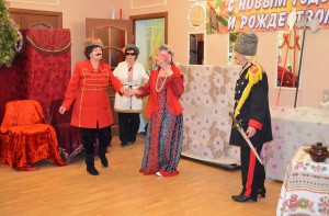 В центре соцобслуживания прошел спектакль для пожилых жителей Донского района