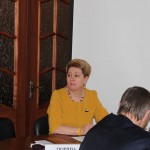 Татьяна Кабанова слушает вопрос одного из жителей Донского района 