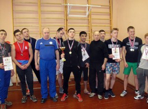 Подростки из Донского района успешно выступили на соревнованиях по силовому двоеборью