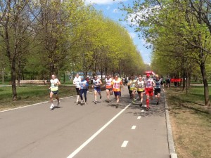 Кросс прошел в парке "Садовники"