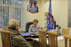 Татьяна Кабанова регулярно проводит приемы местных жителей