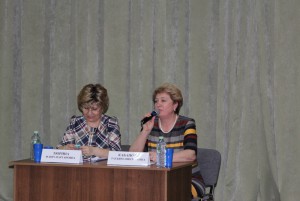 Участие во встрече  приняла глава муниципального округа Донской Татьяна Кабанова (справа) 