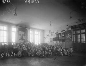 Дети одного из сиротских приютов СССР