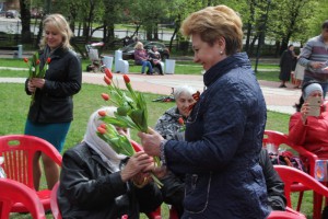 Глава МО Татьяна Кабанова поздравила ветеранов 