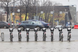 Городская велопарковка в Москве 