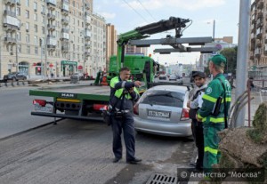 Московские единороссы добились введения постоплаты эвакуации автомобилей