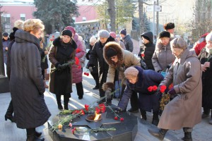 Возложение цветов в Донском районе 