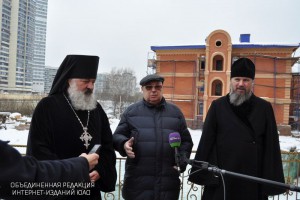 Владимир Ресин ознакомился с ходом строительства новых храмов