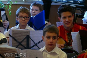 Школьники из ЮАО на занятиях по музыке