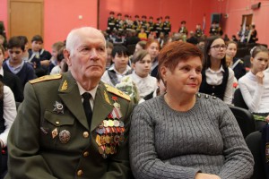 Ветеран Вооруженных сил, генерал-майор Вячеслав Михайлович Канаев (слева) 