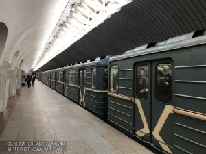 Поезд в метрополитене Москвы