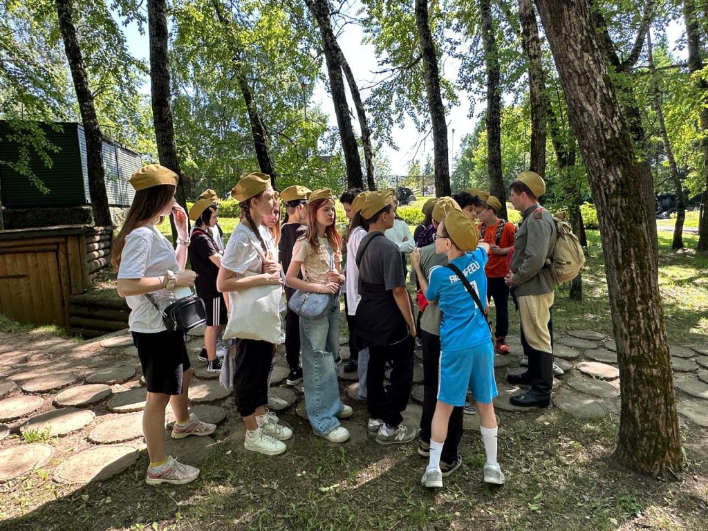 Муниципальные депутаты организовали очередную экскурсию в Музее Победы для  школьников | Районная газета ЮАО 