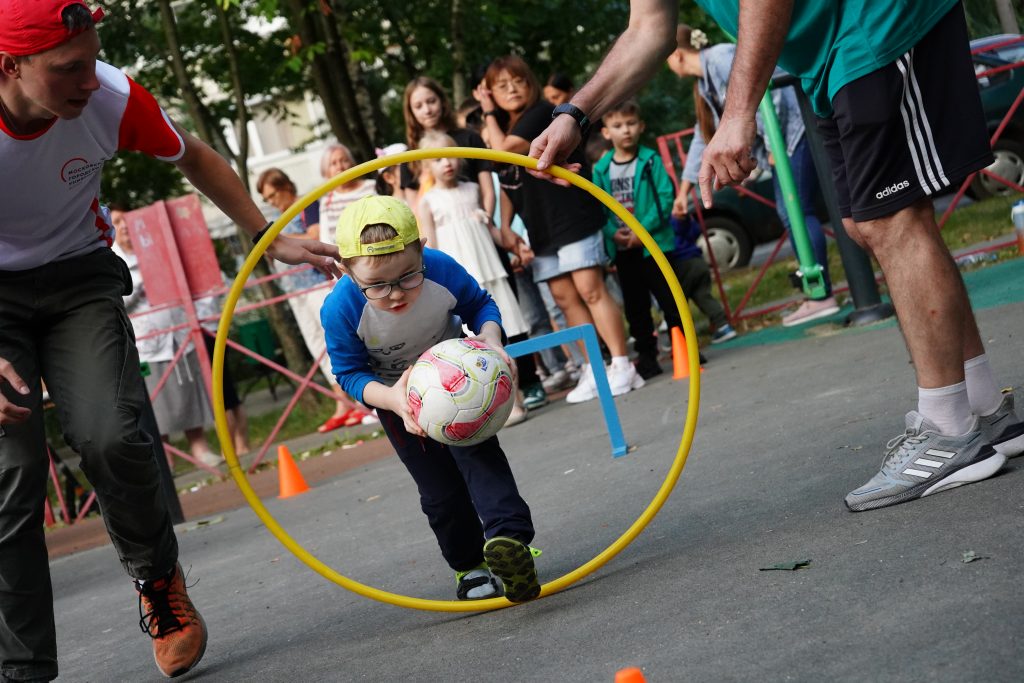 Сотрудники ОКЦ ЮАО проведут детское спортивное мероприятие. Фото: Анна Быкова, «Вечерняя Москва»