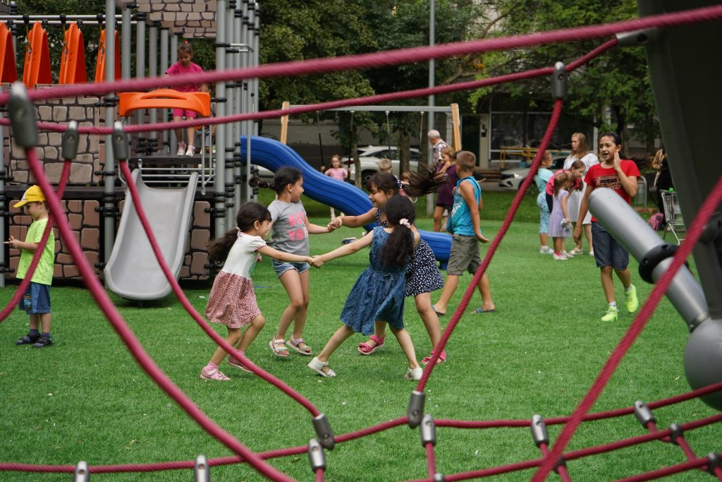 Сотрудники ОКЦ ЮАО проведут игровое мероприятие для детей Донского района. Фото: Анна Быкова, «Вечерняя Москва»