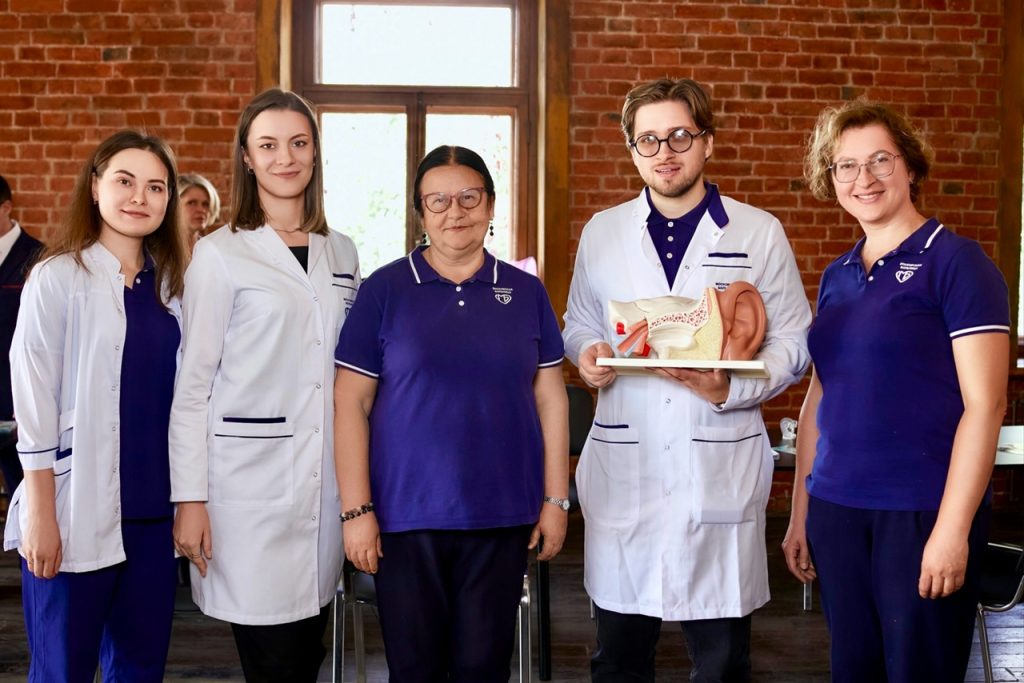 Сотрудники НИКИО имени Людвига Свержевского приняли участие в профилактическом мероприятии «Окно здоровья». Фото: страница НИКИО имени Людвига Свержевского в социальных сетях