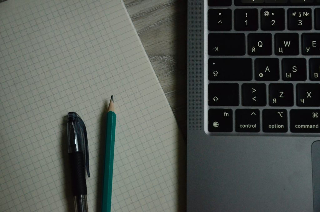 Сотрудники Центра «На Донской» объявили о наборе детей на занятия по графическому дизайну. Фото: Анна Быкова, «Вечерняя Москва»