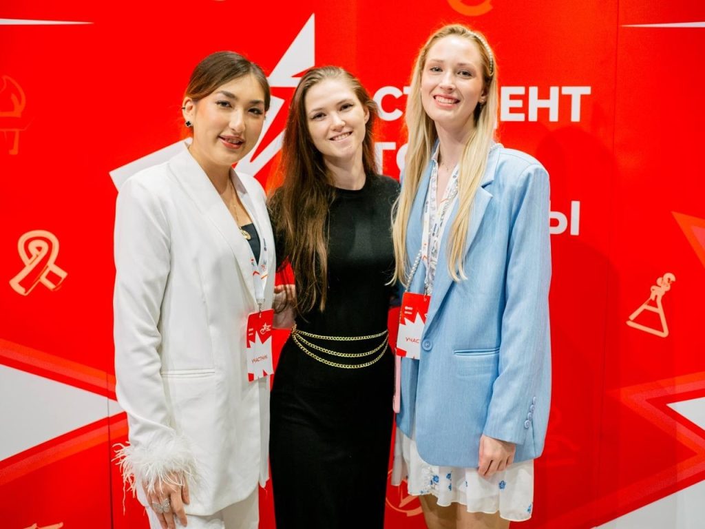 Студентки Медицинского колледжа №1 приняли участие в конкурсе «Студент года Москвы». Фото: страница Медицинского колледжа №1 в социальных сетях