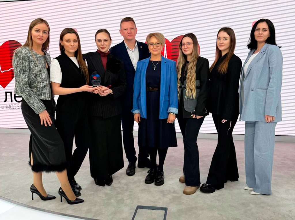 Представители Центра имени Груни Сухаревой одержали победу в рамках премии Молодежного совета Департамента здравоохранения. Фото: странца Центра имени Гуни Сухаревой в социальных сетях