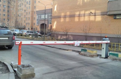 В Донском районе установят новые шлагбаумы и автоматические ворота