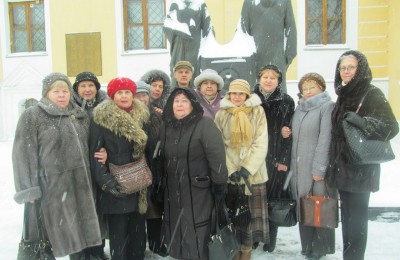 Экскурсию в музей Николая Рериха организовали для пенсионеров из Донского района