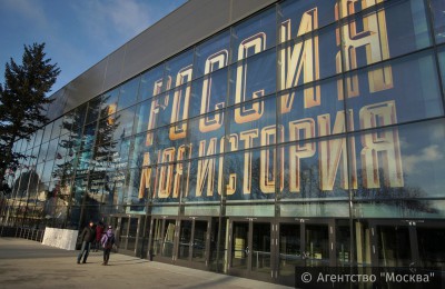 Один из крупнейших павильонов на ВДНХ реконструировали для выставки о российской истории