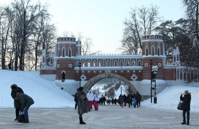Самая популярная историческая площадка для выездной регистрации брака в Москве находится в Южном округе