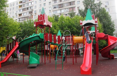 В Донском районе появятся новые игровые комплексы для детей