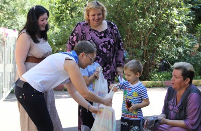 Акция "Семья помогает семье" в Донском районе