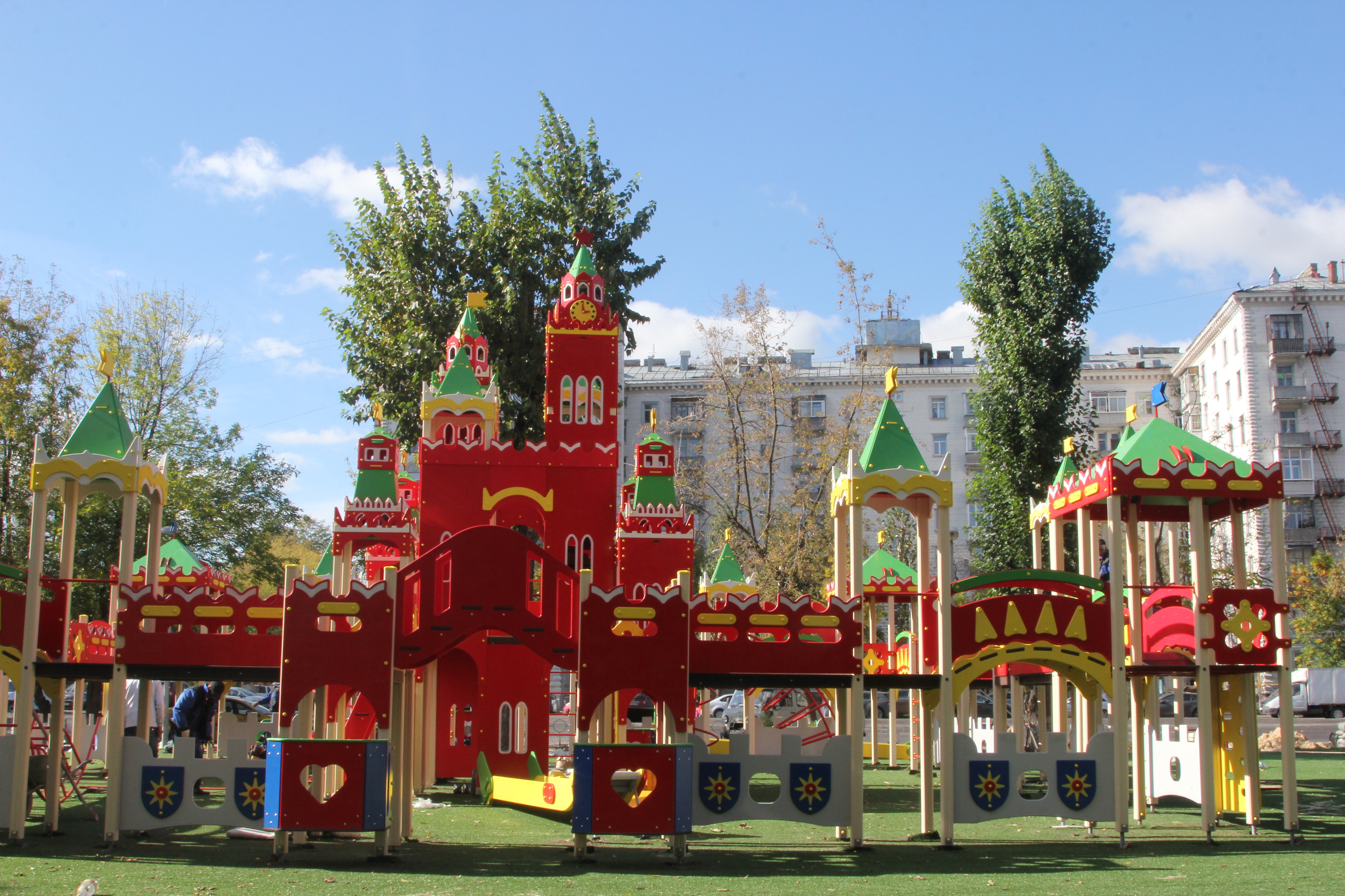 красивые детские площадки в москве