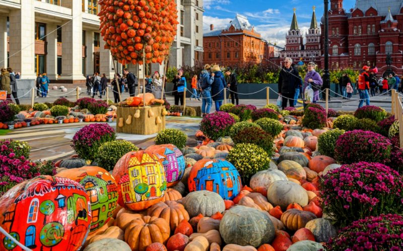 Жители Донского района оценят успех фестиваля "Золотая осень"