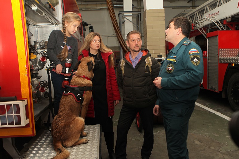 Встреча благодарных жителей с огнеборцами 7 ПСЧ