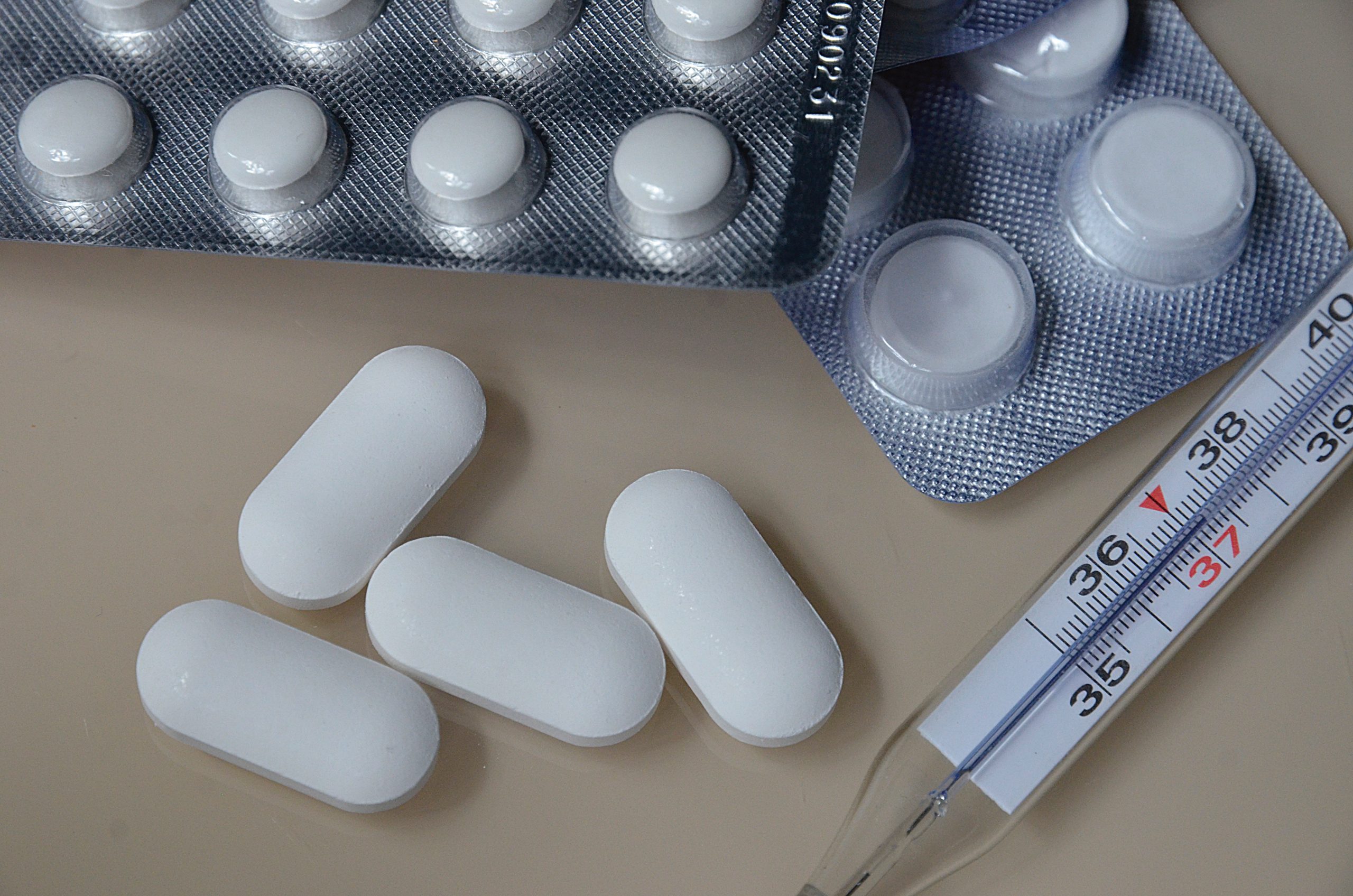 Сотрудники НИКИО имени Людвига Свержевского организуют заседание Ассоциации оториноларингологов. Фото: Анна Быкова, «Вечерняя Москва»