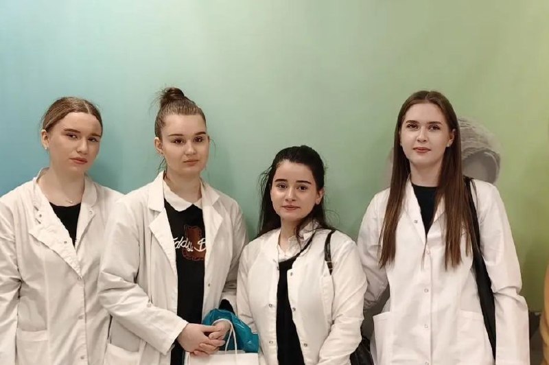 Студенты Медицинского колледжа №1 посетили конференцию в ГКБ имени Валентина Буянова. Фото: страница Медицинского колледжа №1 в социальных сетях