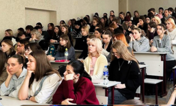 Лекция о профилактике преступлений прошла в РГУ имени Алексея Косыгина. Фото: сайте Российского государственного университета имени Алексея Косыгина